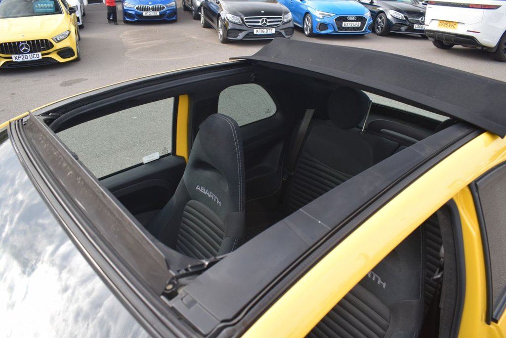Used Abarth 595 2021 for sale - 76148029: Photo 2