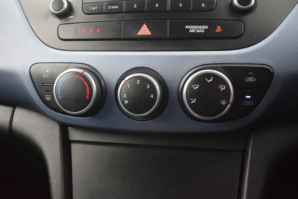 Used Hyundai i10 2014 for sale - 76546827: Photo 28