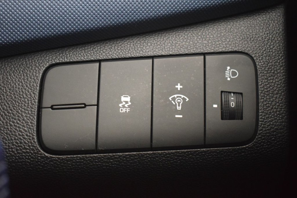 Used Hyundai i10 2014 for sale - 76546827: Photo 34