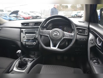 Used Nissan X-Trail 2018 for sale - 77593659: Photo