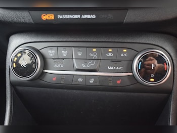Used Ford Fiesta 2023 for sale - 78768610: Photo