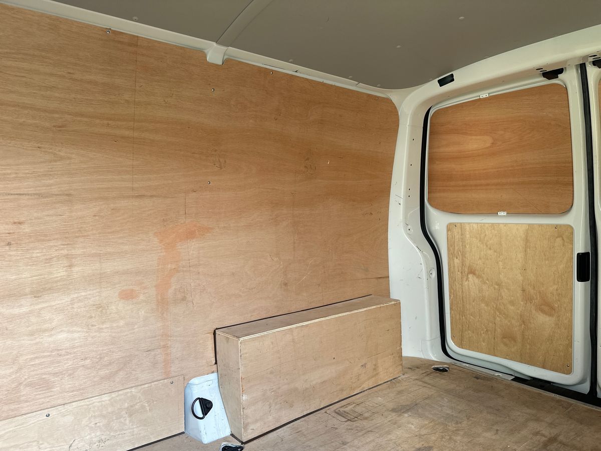 Used Volkswagen Transporter 2024 for sale - 75598090: Photo 10