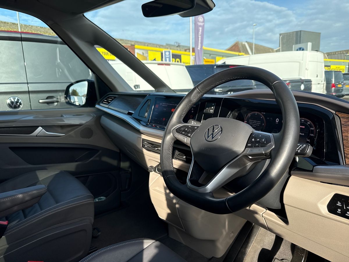 Used Volkswagen Multivan 2025 for sale - 76461073: Photo 5