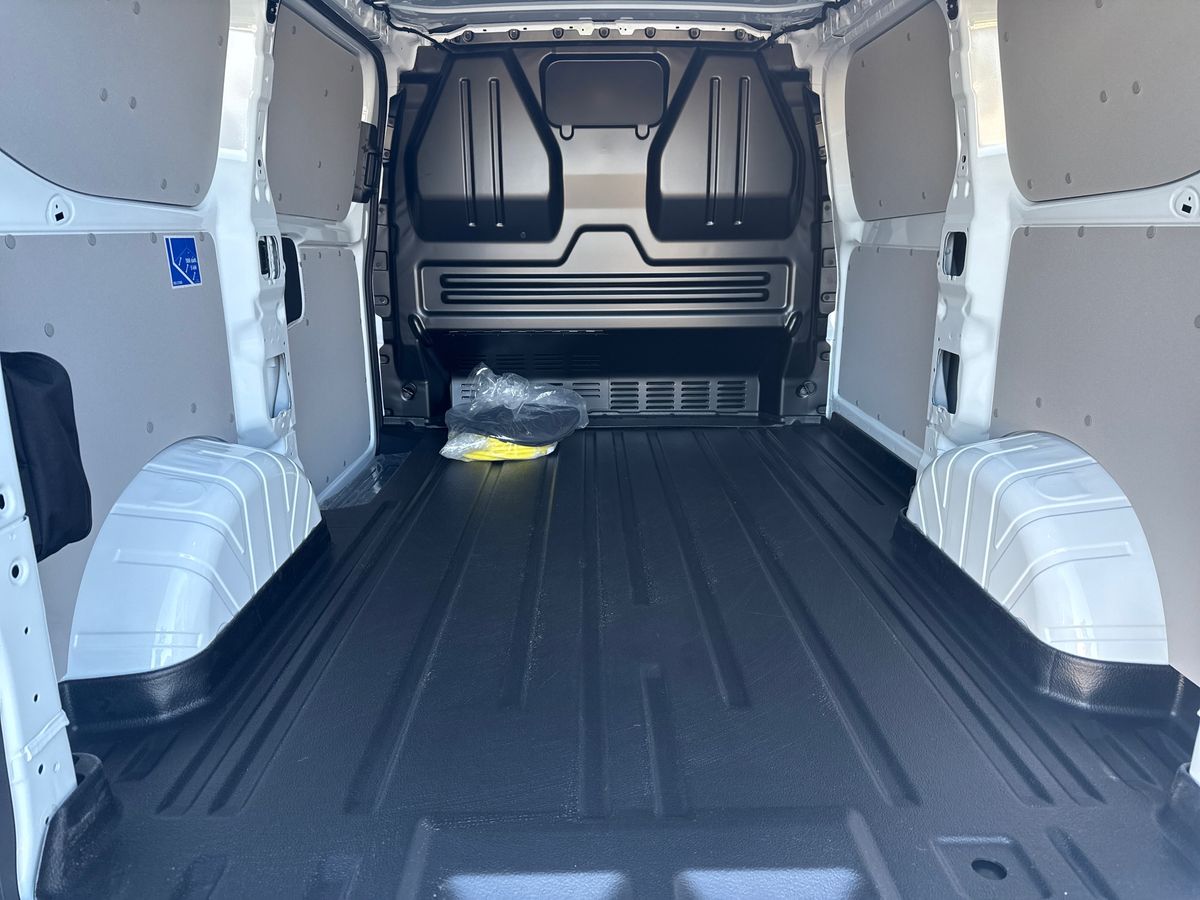 Used Volkswagen e-Transporter 2025 for sale - 76268071: Photo 11