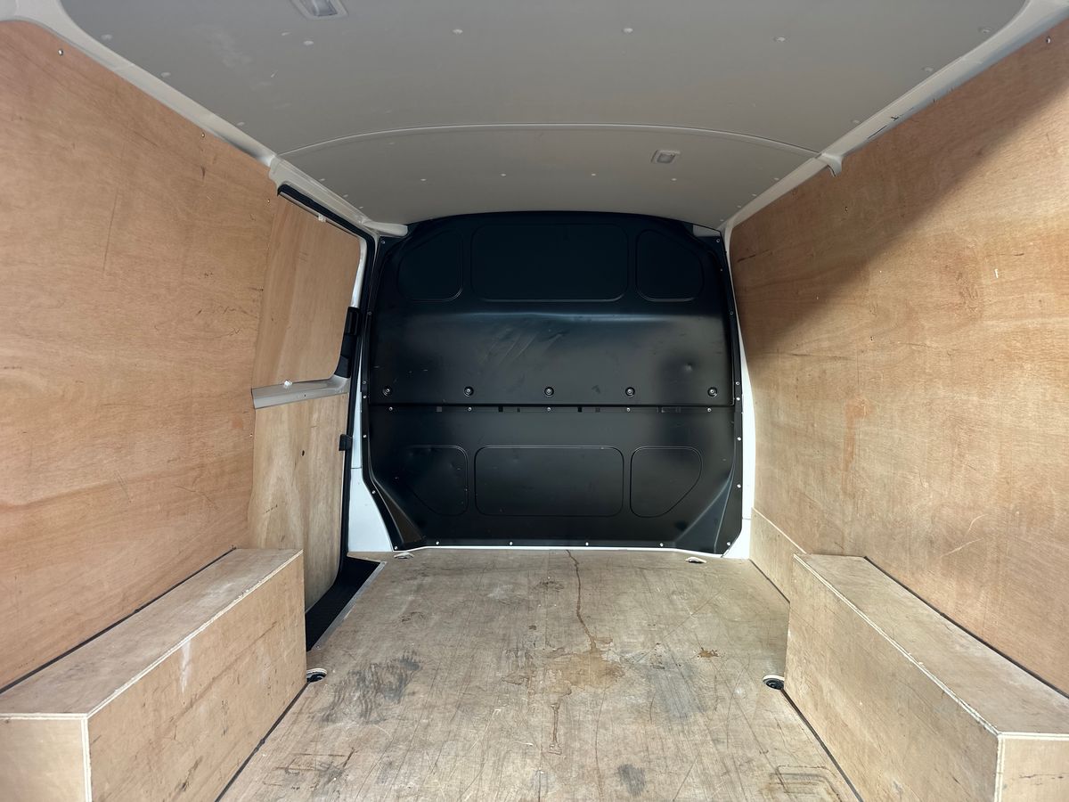 Used Volkswagen Transporter 2024 for sale - 76643206: Photo 27