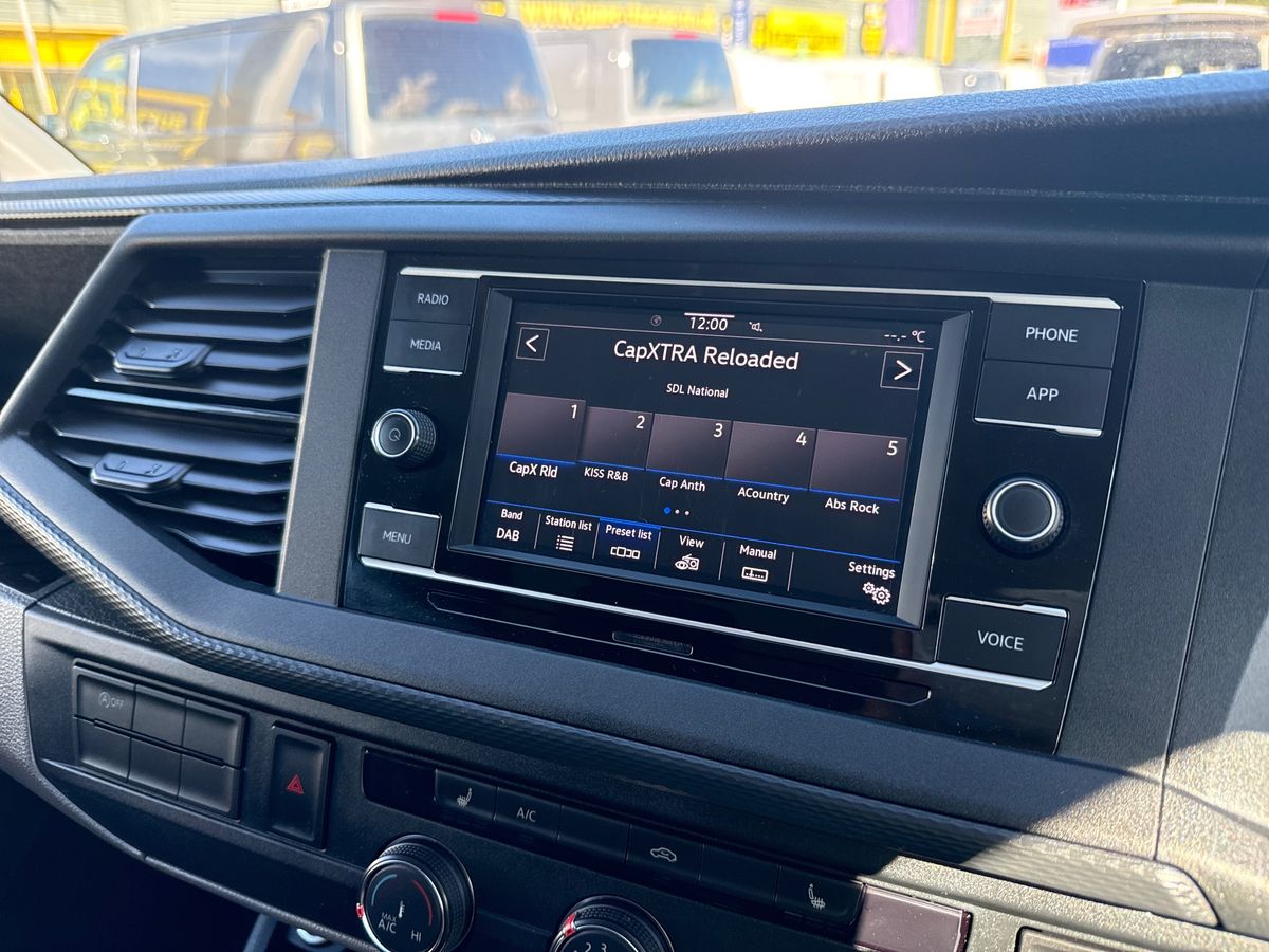 Used Volkswagen Transporter 2024 for sale - 75730427: Photo 24