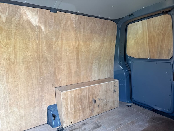 Used Volkswagen Transporter 2024 for sale - 76268076: Photo 10