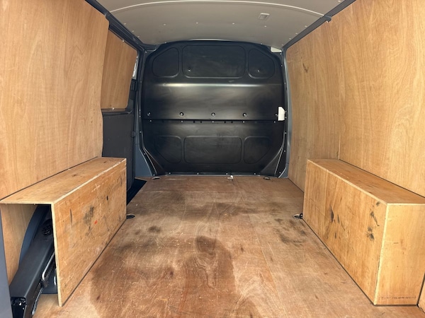 Used Volkswagen Transporter 2024 for sale - 76268076: Photo 11