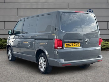 Used Volkswagen Transporter 2024 for sale - 76268076: Photo