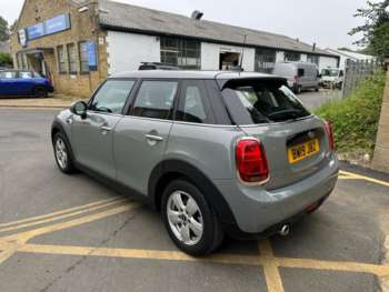 Used MINI Hatch 2019 for sale - 74927684: Photo