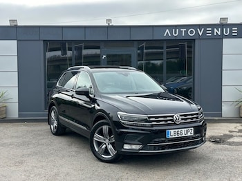 Used Volkswagen Tiguan 2017 for sale - 76203520: Photo 2