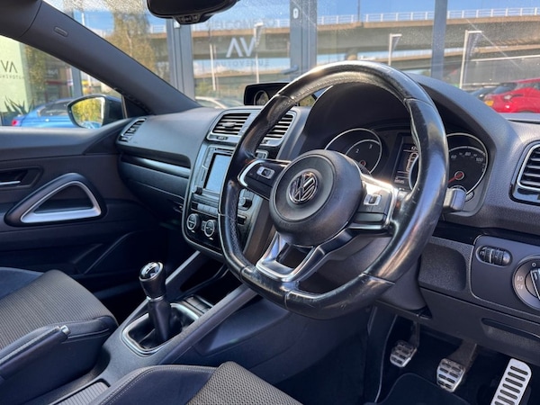 Used Volkswagen Scirocco 2016 for sale - 76202645: Photo 6