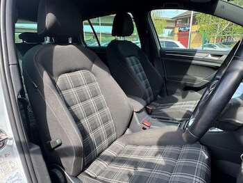 Used Volkswagen Golf 2017 for sale - 78357925: Photo