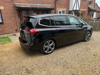 Used Vauxhall Zafira 2017 for sale - 76454638: Photo