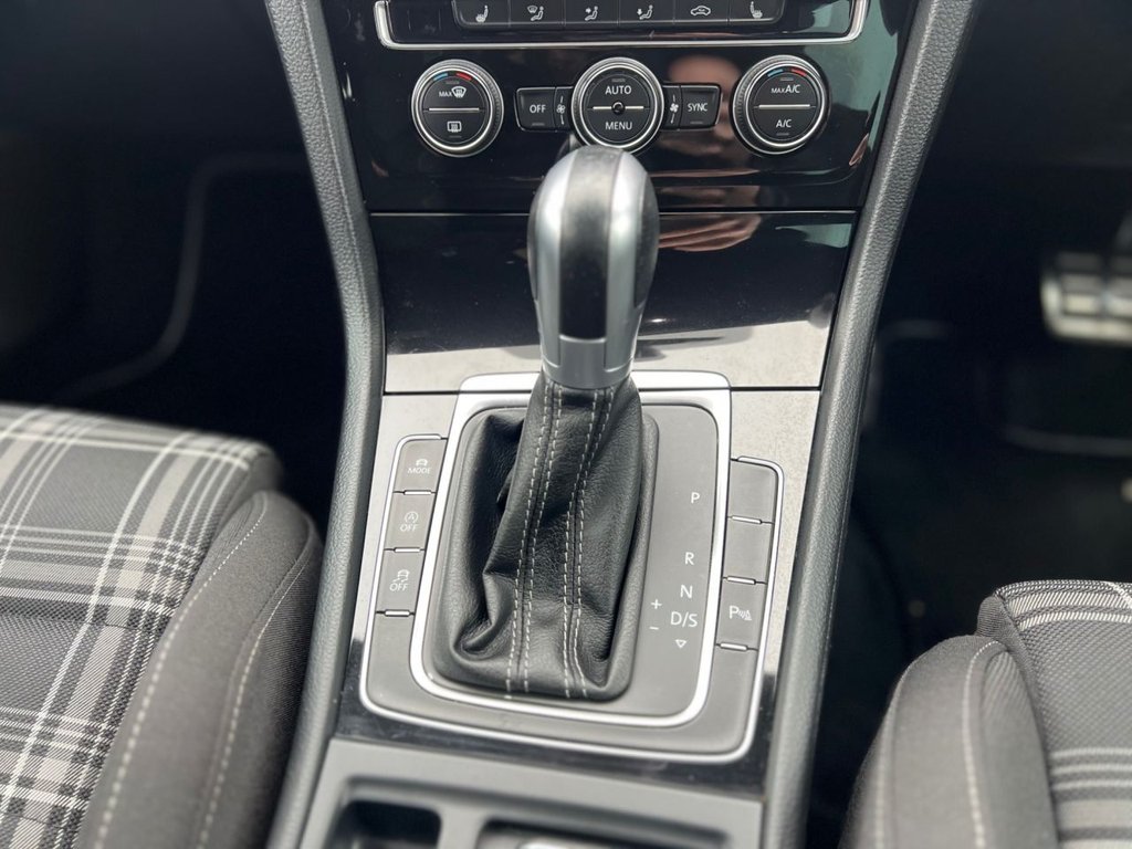 Used Volkswagen Golf 2018 for sale - 78110497: Photo 25