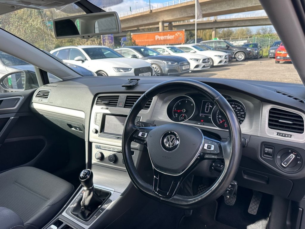 Used Volkswagen Golf 2015 for sale - 78068679: Photo 4