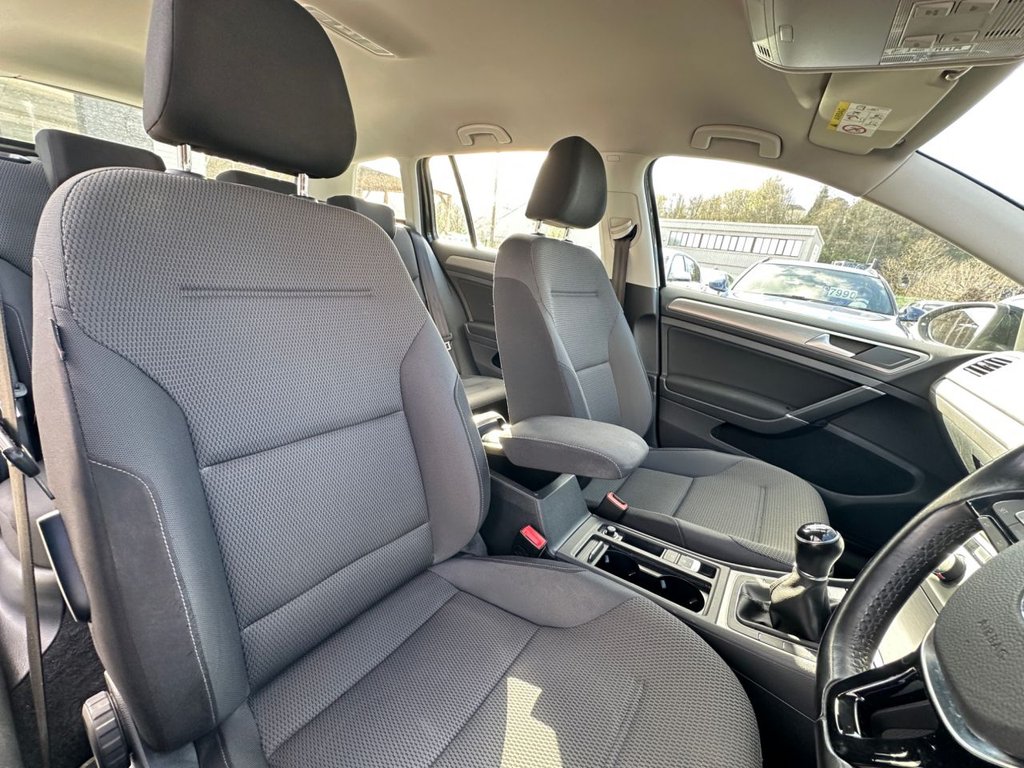 Used Volkswagen Golf 2015 for sale - 78068679: Photo 7