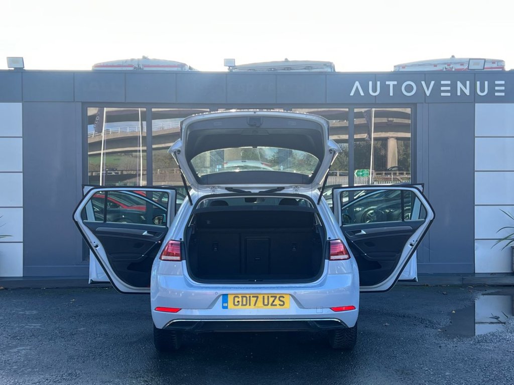 Used Volkswagen Golf 2017 for sale - 76356763: Photo 30