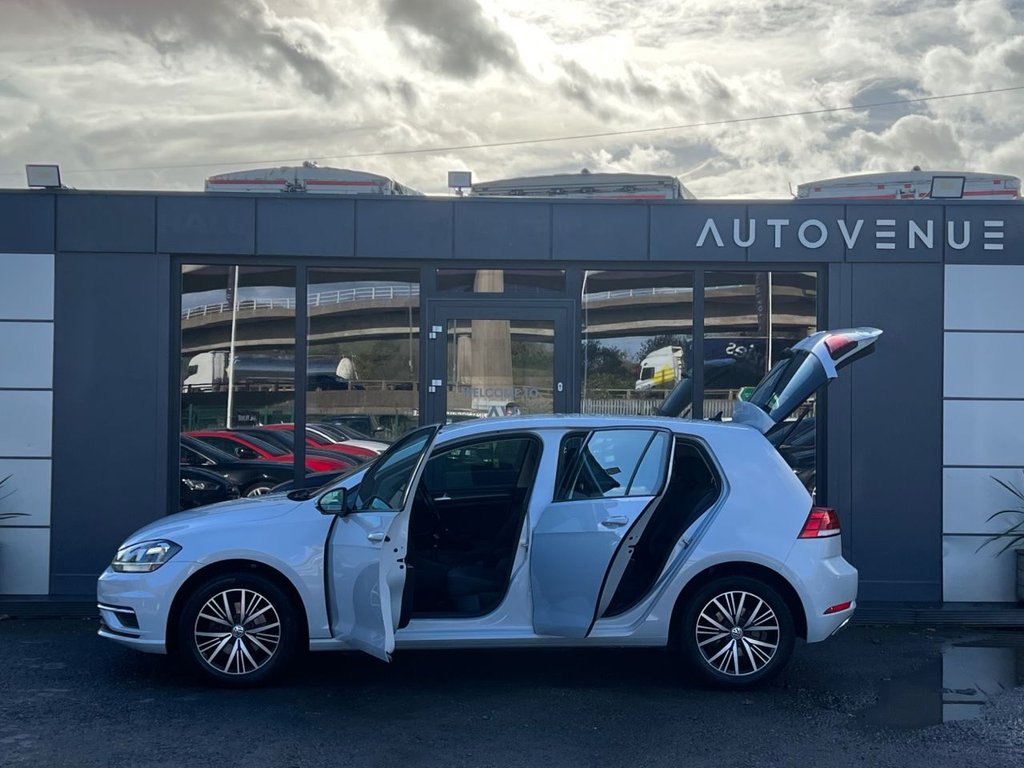 Used Volkswagen Golf 2017 for sale - 76356763: Photo 31