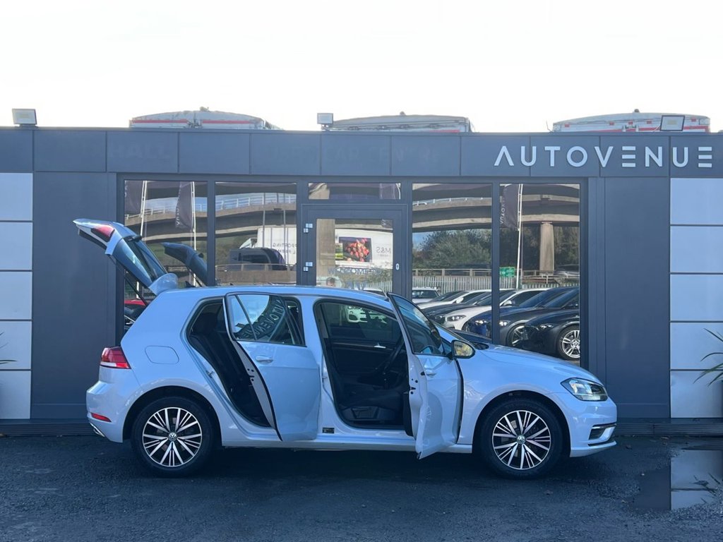 Used Volkswagen Golf 2017 for sale - 76356763: Photo 32