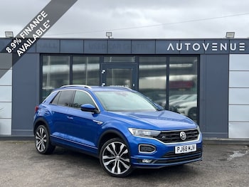 Used Volkswagen T-Roc 2018 for sale - 77680618: Photo