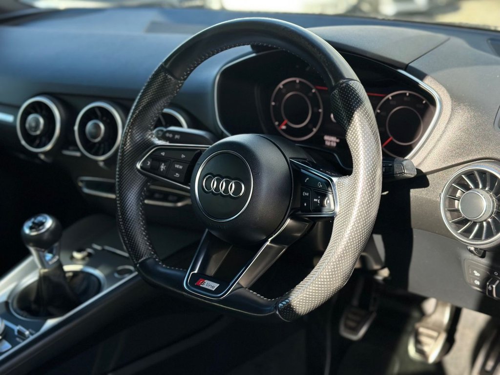Used Audi TT 2015 for sale - 76245300: Photo 6