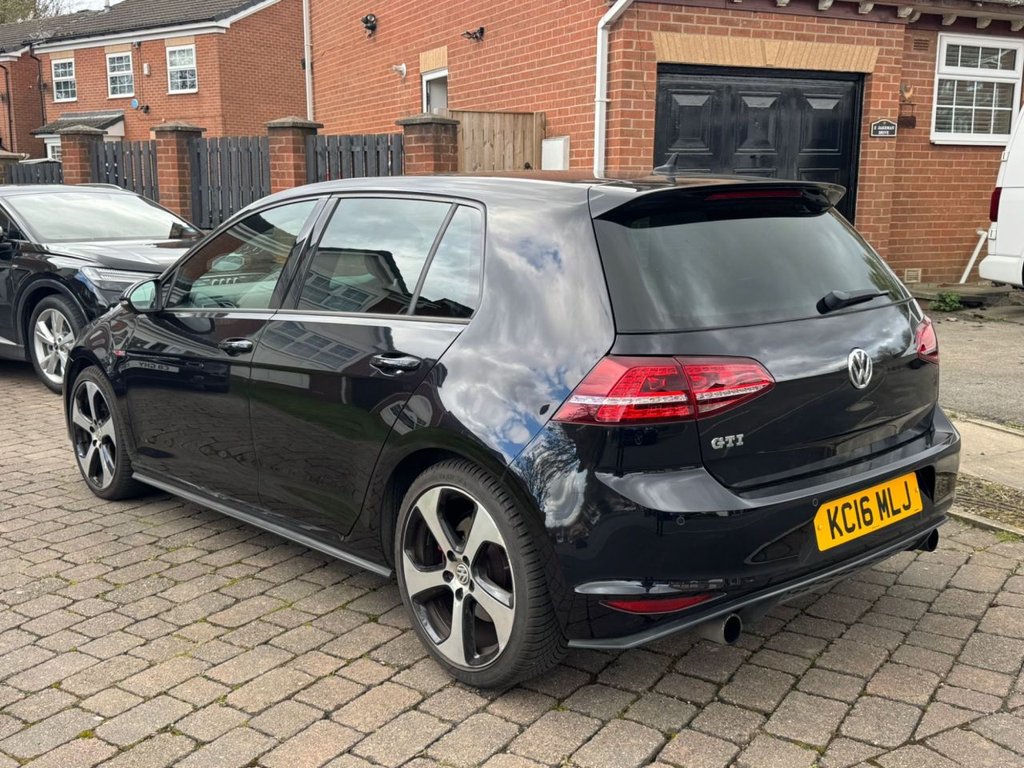 Used Volkswagen Golf 2016 for sale - 78082990: Photo 2