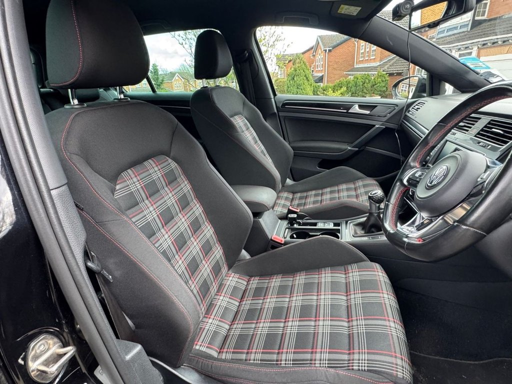 Used Volkswagen Golf 2016 for sale - 78082990: Photo 4