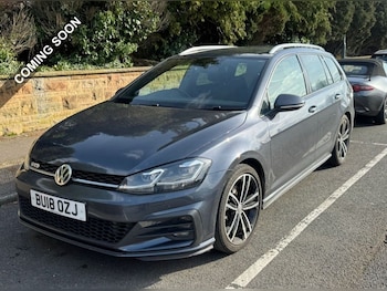 Used Volkswagen Golf 2018 for sale - 77667507: Photo