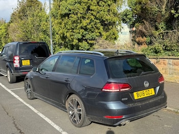 Used Volkswagen Golf 2018 for sale - 77667507: Photo