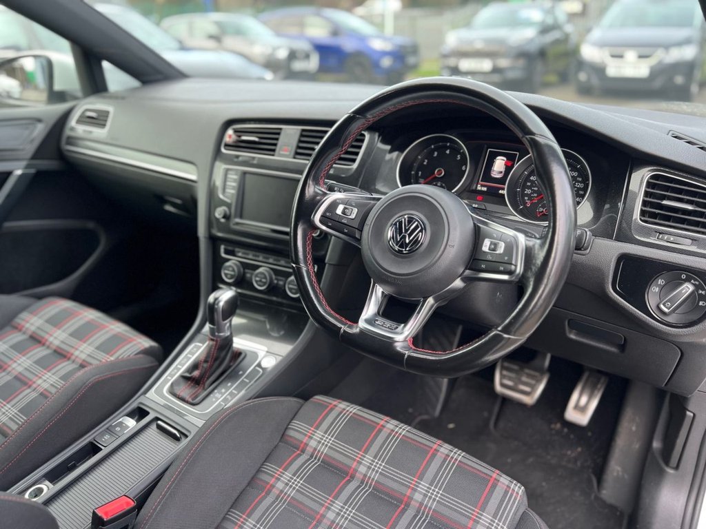 Used Volkswagen Golf 2016 for sale - 77571641: Photo 6