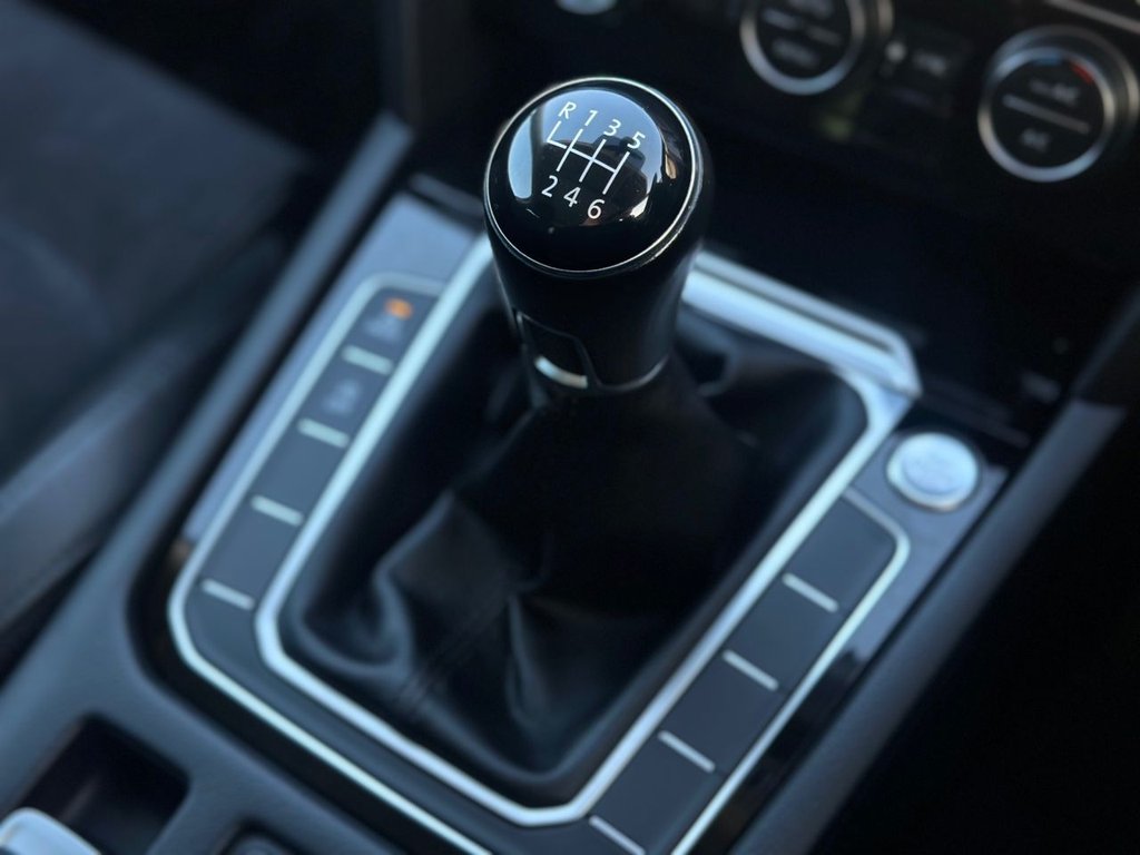 Used Volkswagen Passat 2017 for sale - 76698692: Photo 14