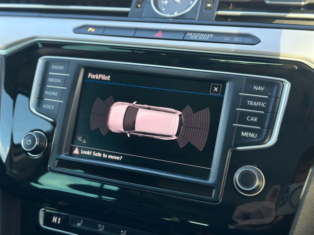 Used Volkswagen Passat 2017 for sale - 76698692: Photo 9