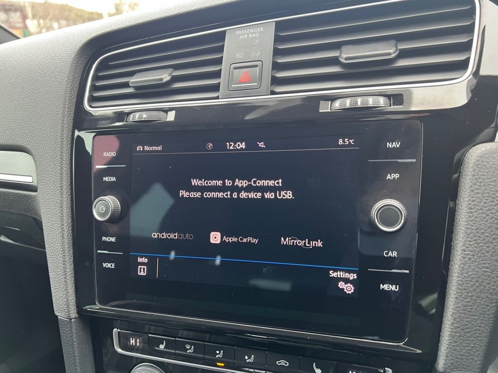 Used Volkswagen Golf 2018 for sale - 78124005: Photo 9