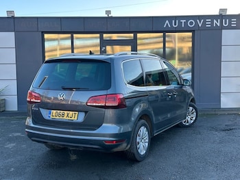 Used Volkswagen Sharan 2018 for sale - 76698711: Photo