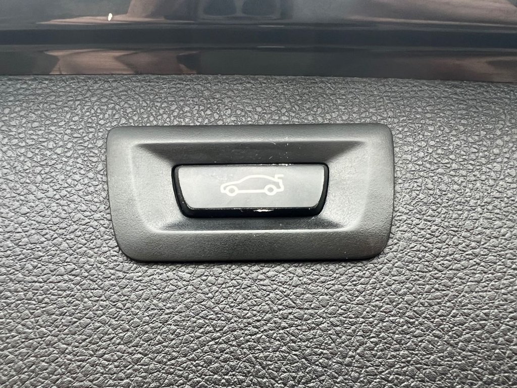 Used BMW 3 Series 2017 for sale - 76417752: Photo 29