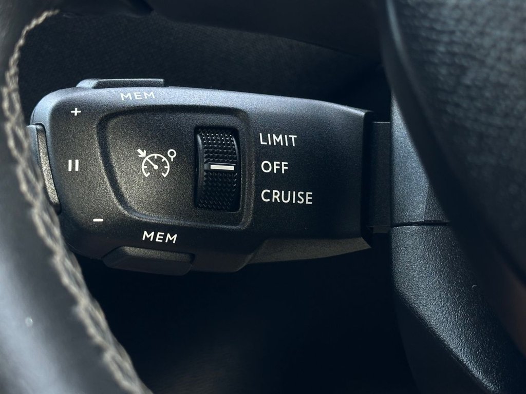 Used DS Automobiles DS 3 Crossback 2020 for sale - 76356393: Photo 14