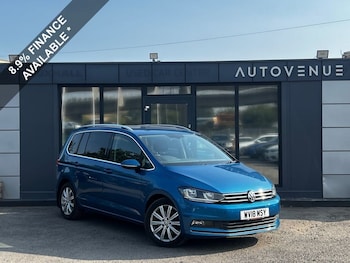 Used Volkswagen Touran 2018 for sale - 79275984: Photo