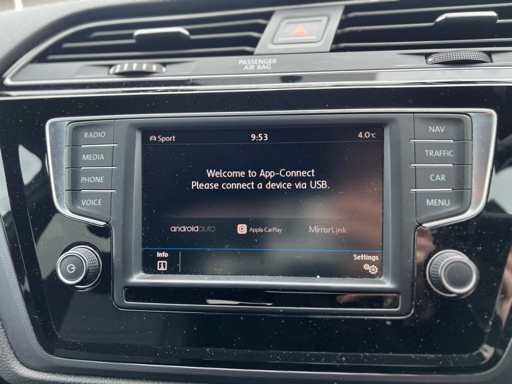 Used Volkswagen Touran 2016 for sale - 77153796: Photo 12