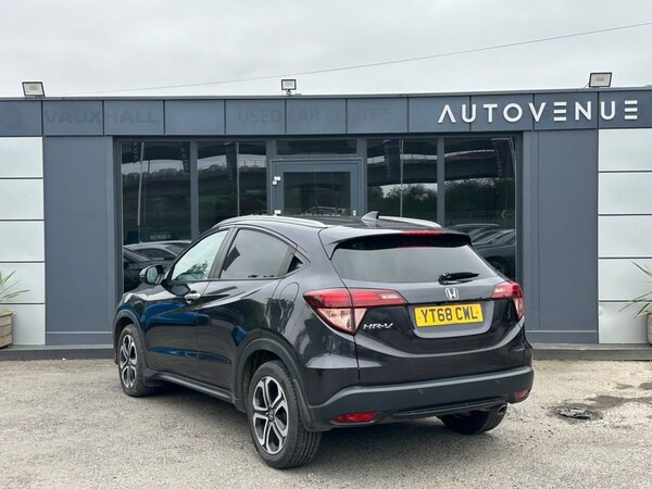 Used Honda HR-V 2018 for sale - 76223447: Photo 3