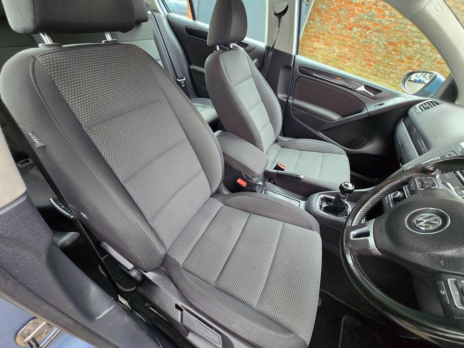 Used Volkswagen Golf 2011 for sale - 76377958: Photo 20