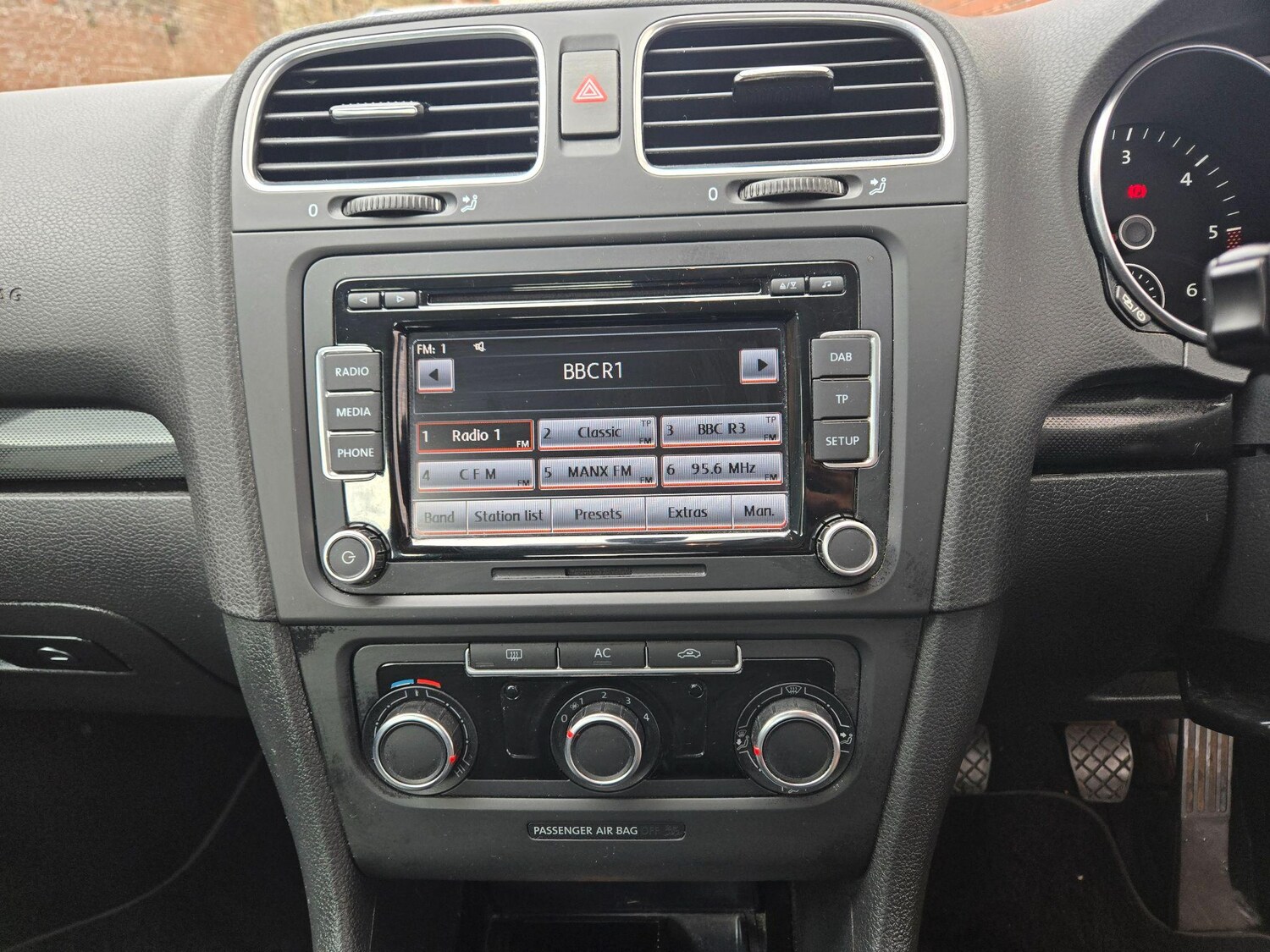 Used Volkswagen Golf 2011 for sale - 76377958: Photo 28