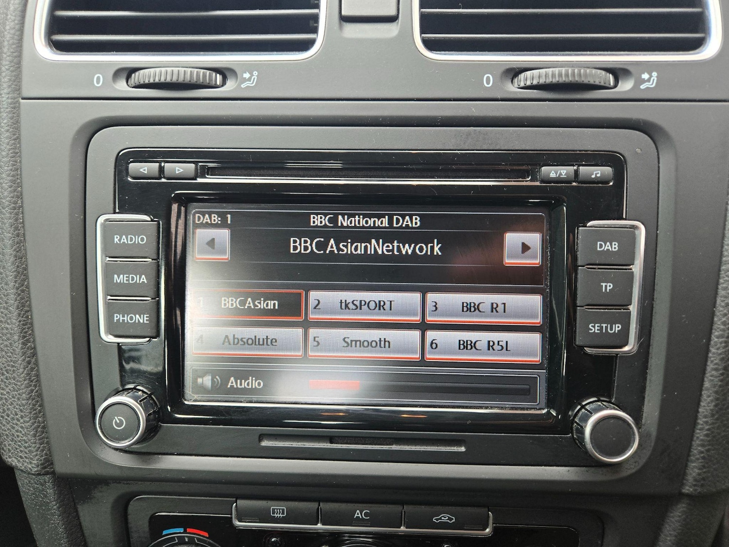 Used Volkswagen Golf 2011 for sale - 76377958: Photo 29