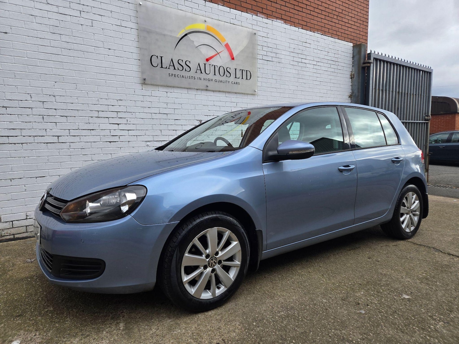 Used Volkswagen Golf 2011 for sale - 76377958: Photo 4