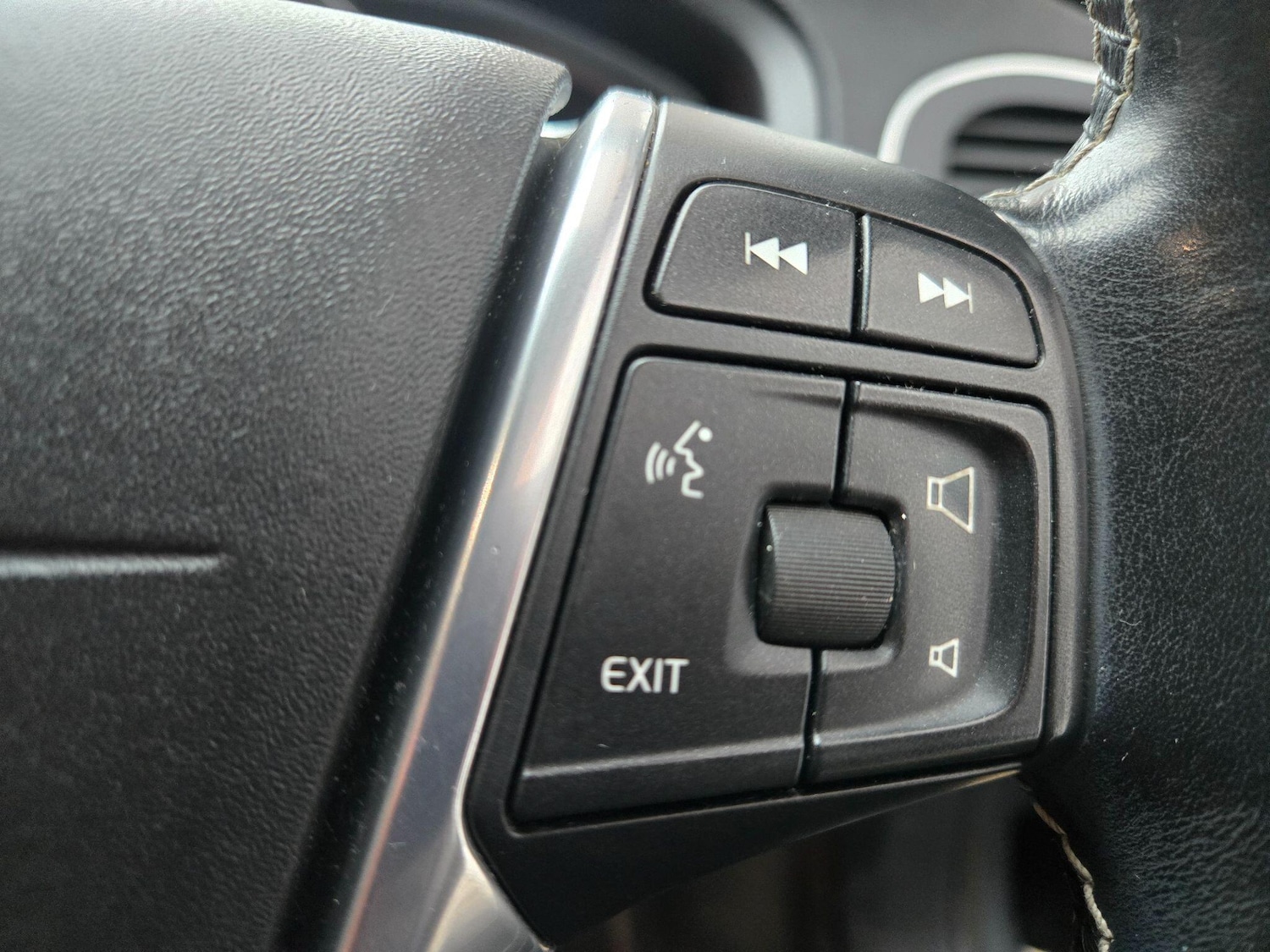 Used Volvo V40 2016 for sale - 77799260: Photo 20