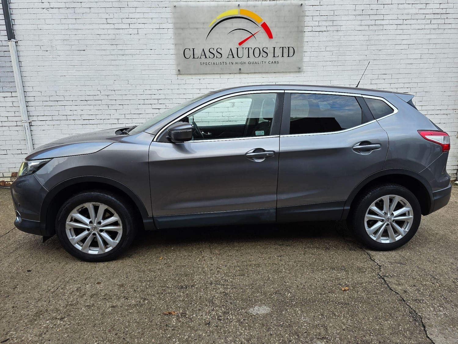 Used Nissan Qashqai 2014 for sale - 76592700: Photo 10