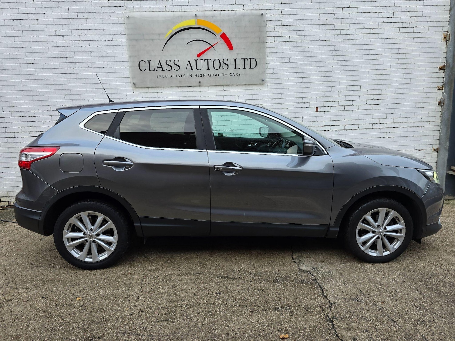 Used Nissan Qashqai 2014 for sale - 76592700: Photo 12