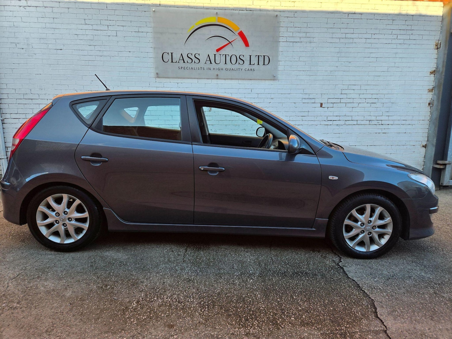 Used Hyundai i30 2011 for sale - 76989286: Photo 5