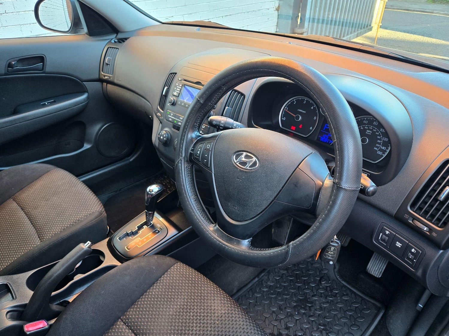 Used Hyundai i30 2011 for sale - 76989286: Photo 9