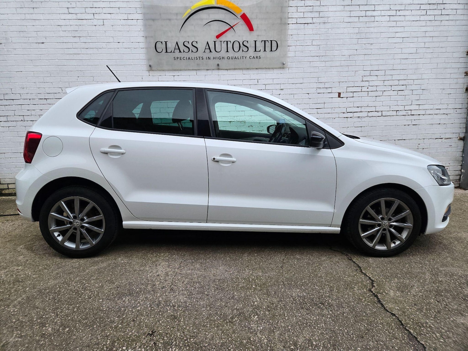 Used Volkswagen Polo for sale - 77824554: Photo 10